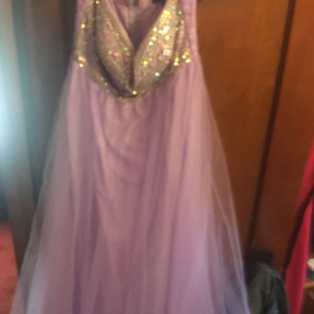 Strapless lilac prom dress